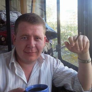 Виталий, 47 лет, Новороссийск