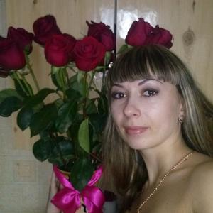 Девушки в Арсеньеве: Екатерина, 38 - ищет парня из Арсеньева