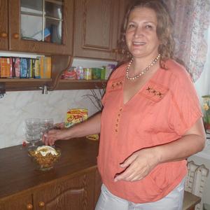Ольга, 71 год, Москва
