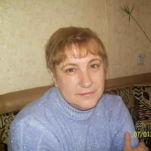 Девушки в Великий Новгороде: Нина, 67 - ищет парня из Великий Новгорода