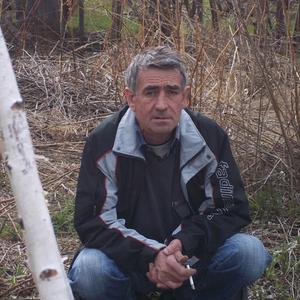 Илья, 65 лет, Томск