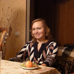 Девушки в Альметьевске: Оксана, 54 - ищет парня из Альметьевска