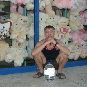 Юрий, 57 лет, Глазов