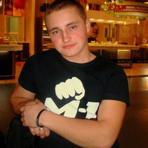 Алексей, 28 лет, Родники