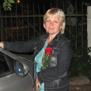Девушки в Жигулевске: Тина, 63 - ищет парня из Жигулевска