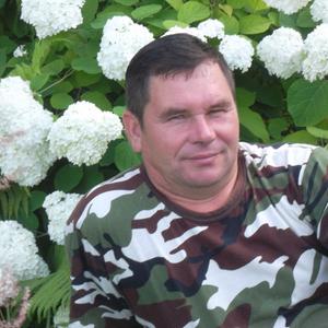 Николай Чириков, 63 года, Остров