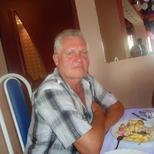 Парни в Череповце: Павел Коханов, 65 - ищет девушку из Череповца