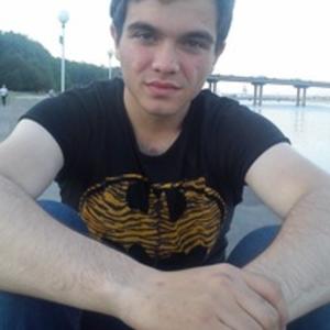 Руслан, 28 лет, Чебоксары