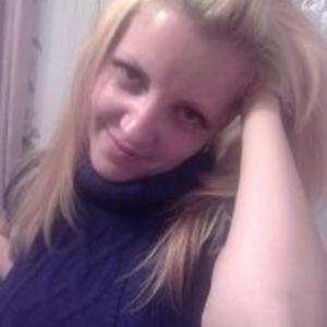 Девушки в Ставрополе: Иришка, 39 - ищет парня из Ставрополя
