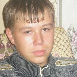 Максим, 33 года, Киров