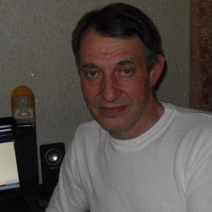 Евгений, 67 лет, Мурманск