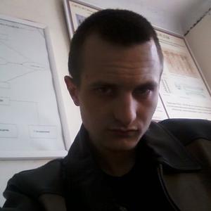 Парни в Новошахтинске: Кирилл, 31 - ищет девушку из Новошахтинска