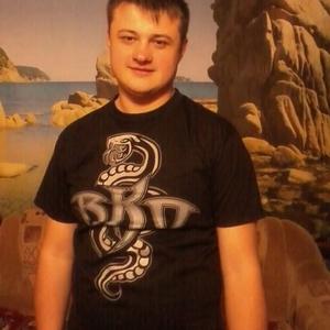 Парни в Шелехове: Толя, 32 - ищет девушку из Шелехова
