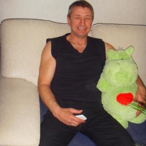 Евгений, 66 лет, Рязань