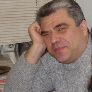 Игорь, 60 лет, Хабаровск