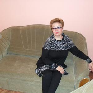 Девушки в Бугульме (Татарстан): Ирина, 65 - ищет парня из Бугульмы (Татарстан)