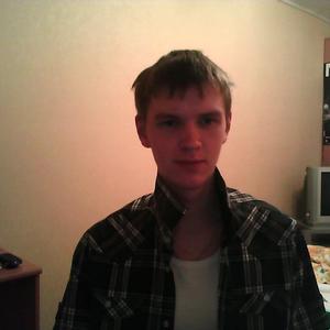 Максим, 28 лет, Иваново