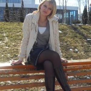 Девушки в Ижевске: Анастасия, 33 - ищет парня из Ижевска