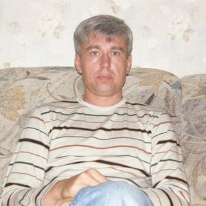 Андрей, 50 лет, Радужный
